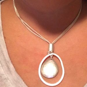 Silver Necklace with dangling pendant